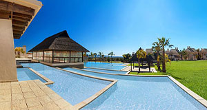 Hacienda Del Alamo pool